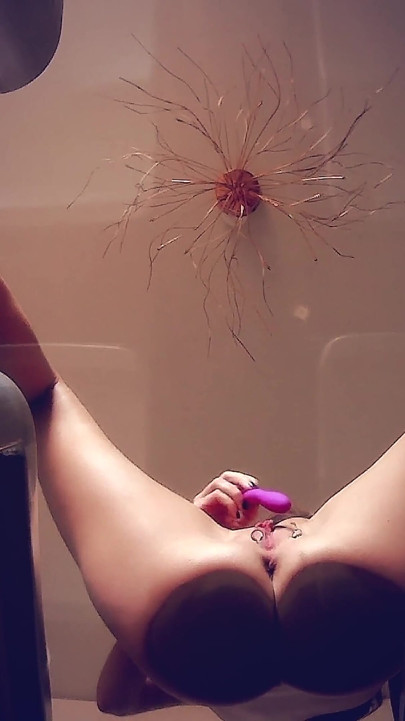 Katya Clover - My Squirting Table (pov)