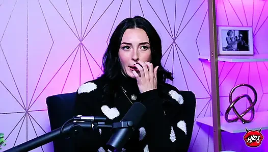 Charlotte Sins yutma, seks partileri ve etikjournalizmin gri alanları