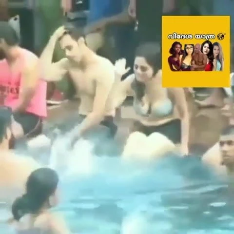 Boobs show