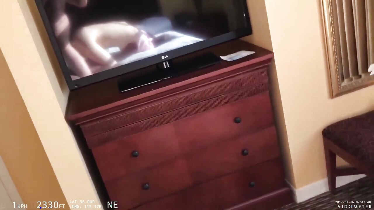I Fucked a Chinese Virgin in the Pussy for the First Time and She Screamed in Pain