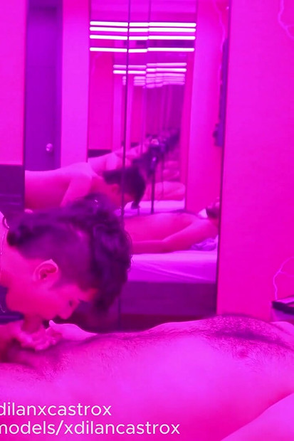 Il bel gay gay scopa senza preservativo con il cazzo del suo grindr appuntamento e creampie