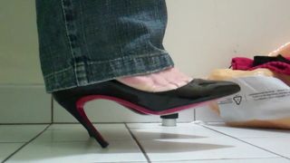 Jour 6, pliez son louboutin