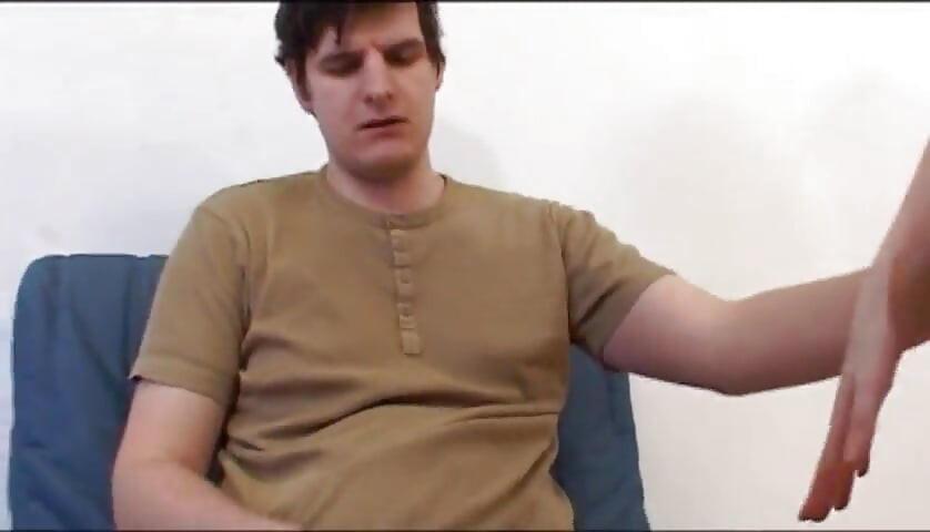 Pasangan amatur berkongkek pepek, milf rambut merah menghisap di bilik tidur