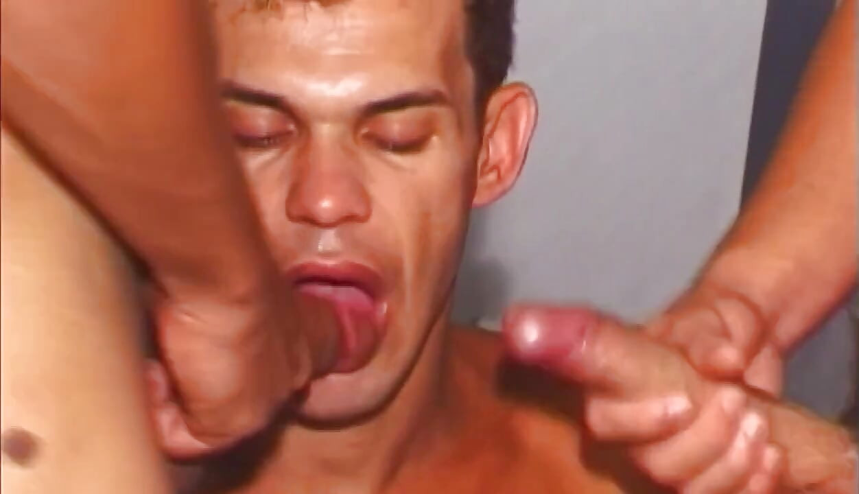 Muscular Hunks Share Steamy Bareback Pool Anal