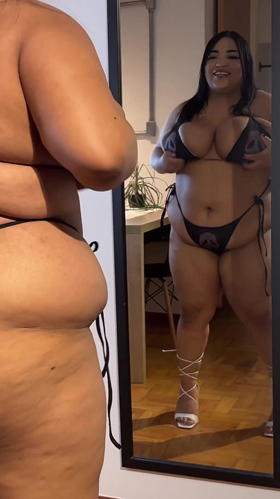 مفلس BBW لاتينا وقحة دمية كس مارس الجنس