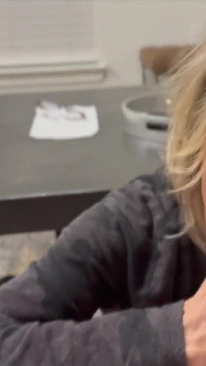 Weck sie für einen blowjob auf | Clip 1