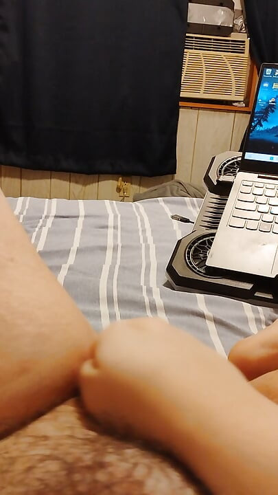 A gay sex cum fantasy.