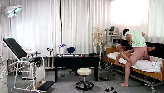 Blonde MILF Double Penetration Doctor Exam Fuck