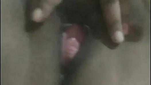Desi bhabhi ji bani desi randi hui chut me khujli chaiyye chudai  ke liye taggda land