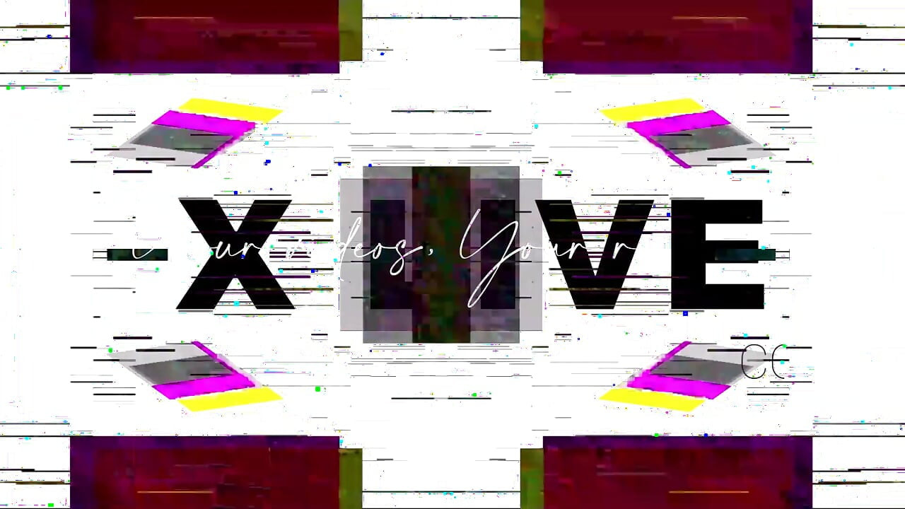 假阳具在湿透的阴户里, 又热又敏感