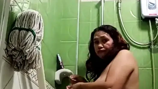 Just watching assy taking a bath in the morning