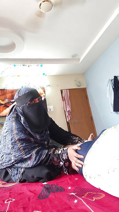 Hintli müslüman telugu kız sabırlı