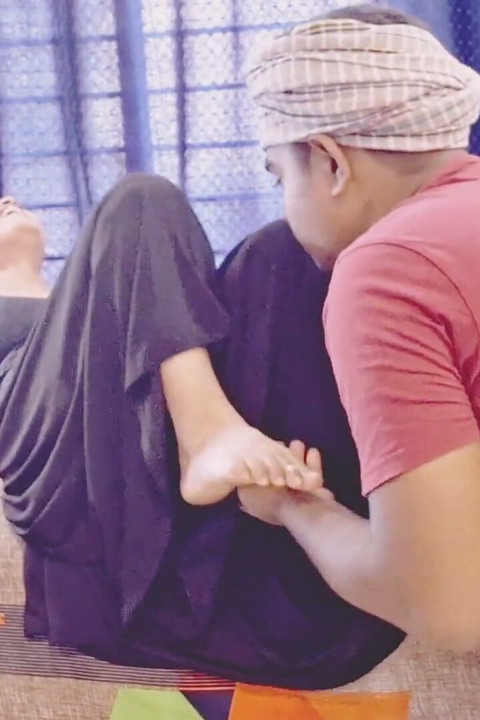 Desi Couple Hardcore She Smiles While Getting Pounded