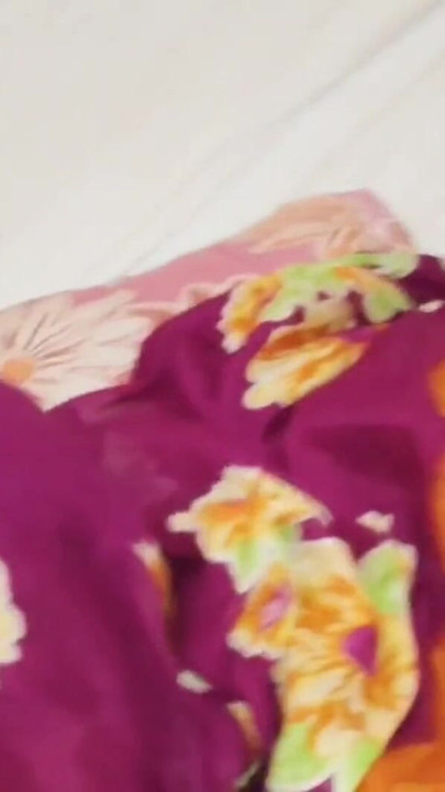 Індійська подруга трахається в місіонерському стилі і робить жорсткий мінет | Кліп 1