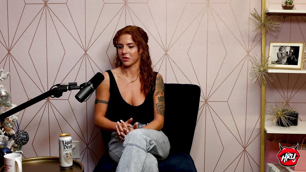 Lumi Ray: χύσιμο, γαμήσι Celebs & 3 ώρες σεξ