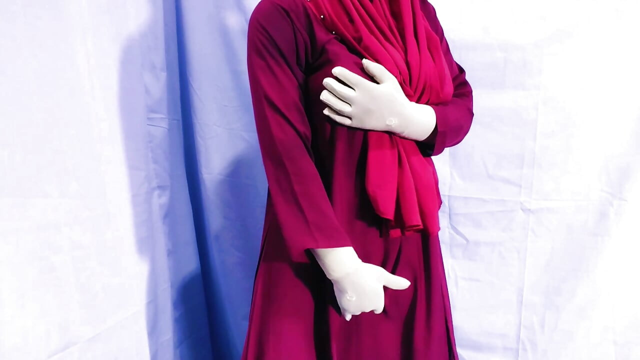 Pakistani hijabi Muslim woman Choti