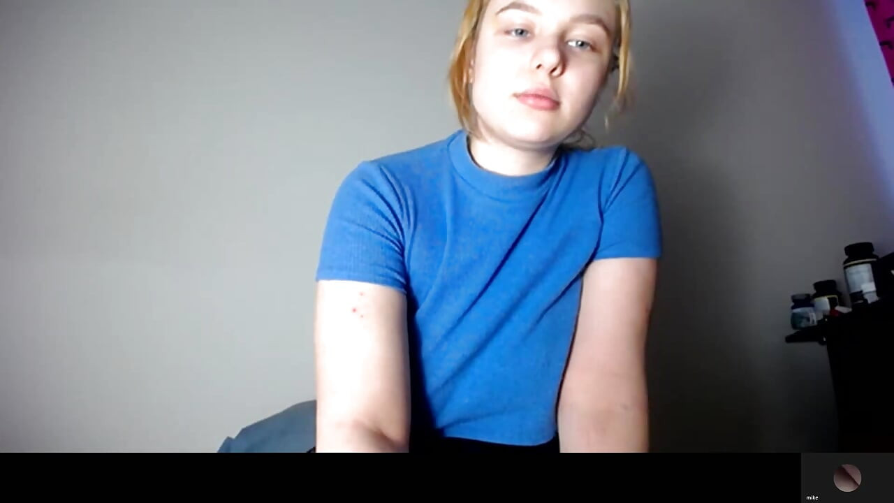 Masturbation avec un inconnu devant la caméra