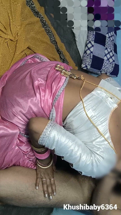 Cea mai fierbinte bhabhi indiană proaspăt căsătorită futându-se cu fratele mai mic al soțului ei, futere orală, futu-te dragul meu frate vitreg | Clip 3