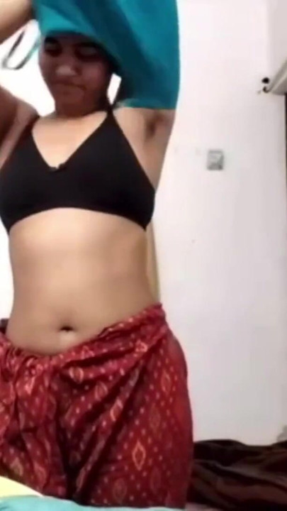 18 YEAR virgin GIRL WITH | Clip 1