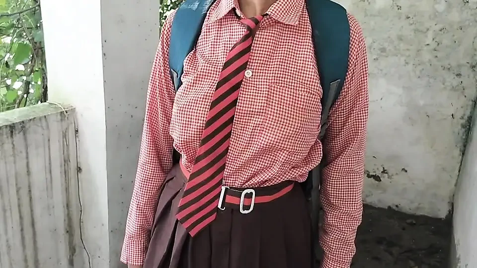 德西村性感学生妹性爱视频，美丽的女孩性爱病毒彩信