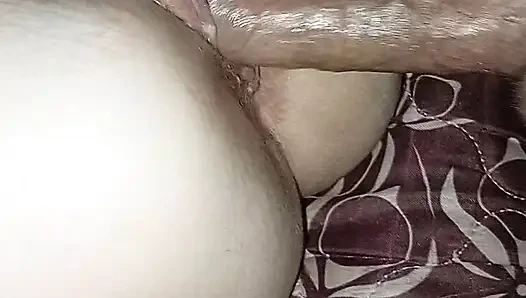 In die enge küche der schwägerin gepumpt