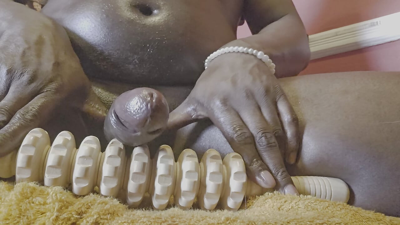 Thick BBC Jerks Off in the Kitchen No Shame, Just Stroke