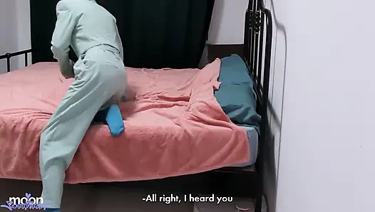 Meine stiefmutter beim wichsen erwischt. Die stiefmutter erwies sich als eine vornehme hure