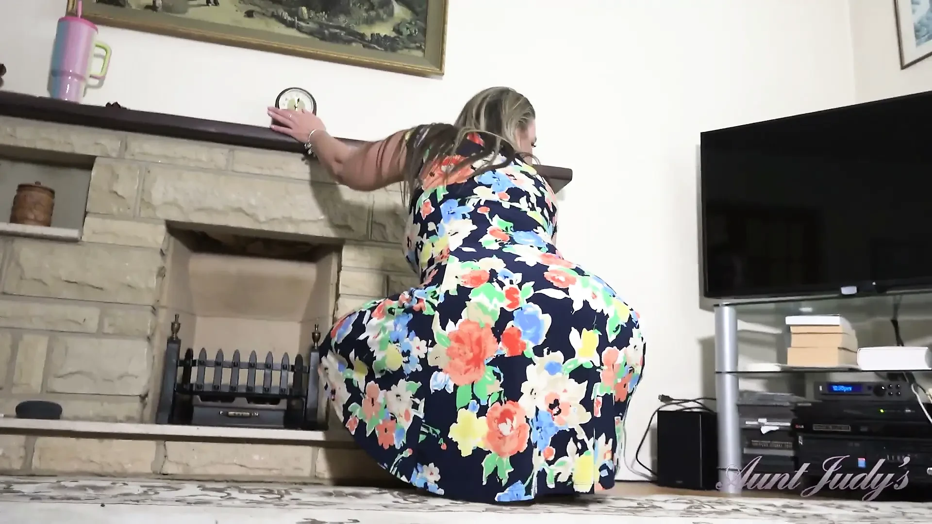 Auntjudys - 和你的丰满熟女妻子 Maisie Lewis 的房屋清洁