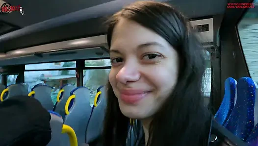 Я заставил Shane кончить в автобусе, с дрочками и минетом - DOLLSCULT