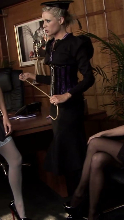 Anna Lovato Teaches Gemma Hiles And Michelle Thorne How To | Clip 1