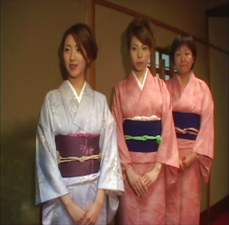 P128G02 The proprietress of a traditional Japanese restaurant where a single mistake triggers a loop of sensuality... An erotic drama set in the early Showa era!