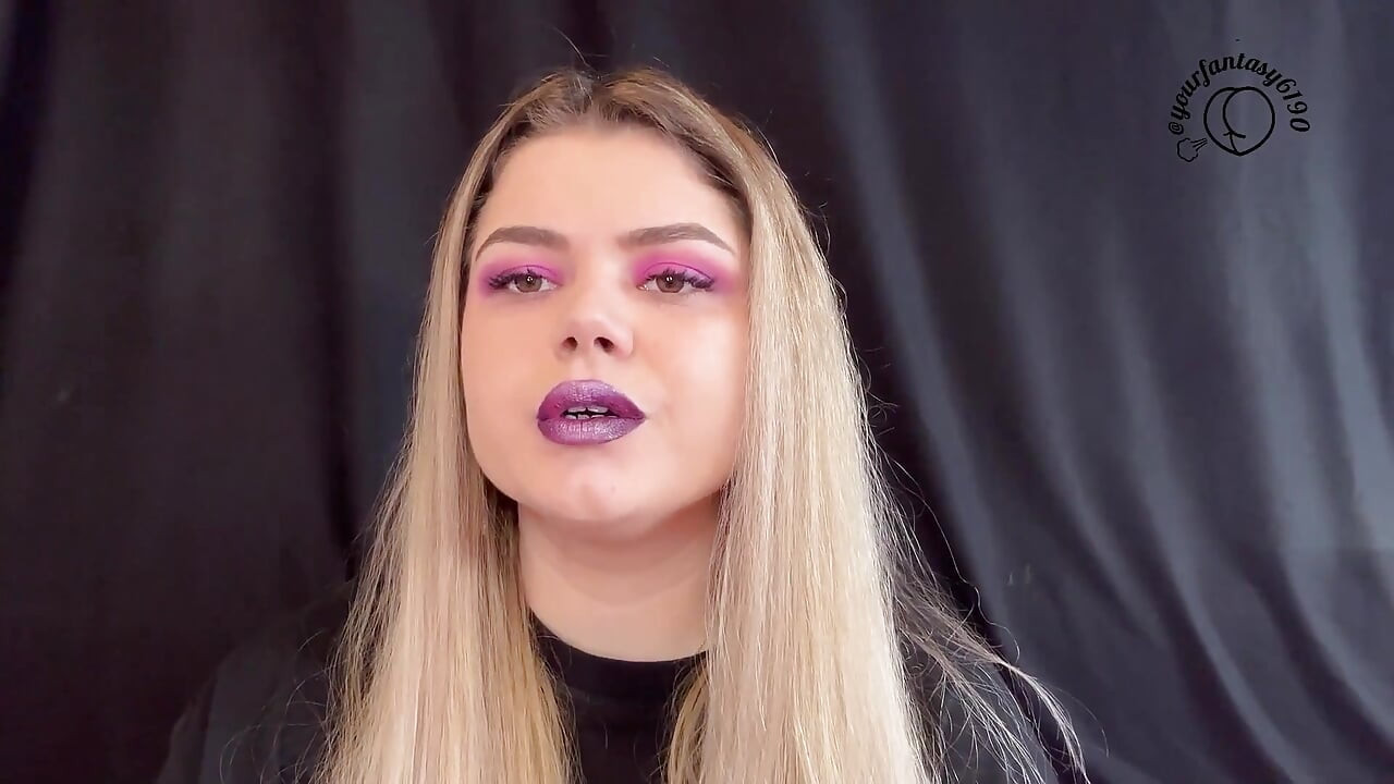 Velvet Vixen: спокушання куріння