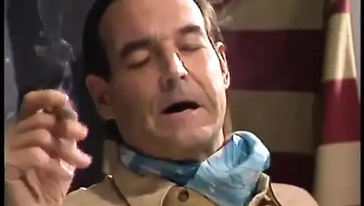 Cowok kontol besar jilat dan ngentot memek cewek hot rambut pirang ini