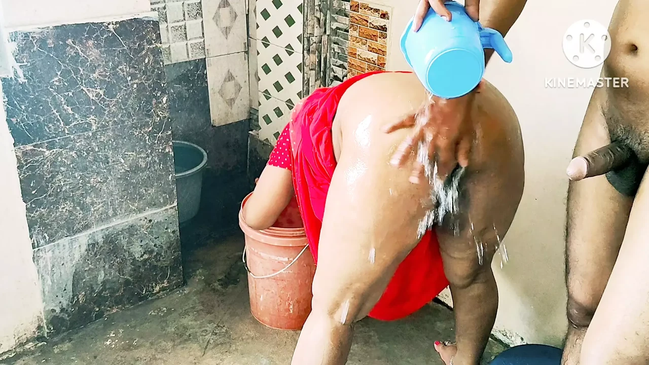 Desi Mommy By Boy In Bathroom