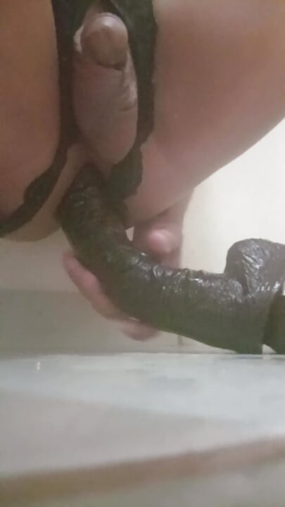 BBC 46 CM Žderač-guza