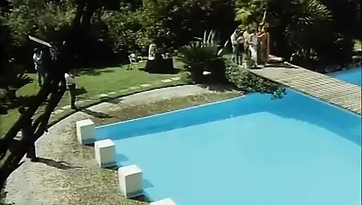 Bahçede ünlü nostaljik porno yıldızı grup seks partisi
