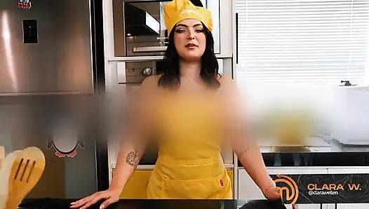 Горячие латины-лесбиянки готовят - SFW