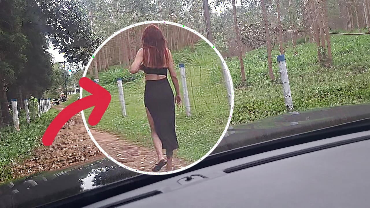 Mostrando pau para uma garota no carro!