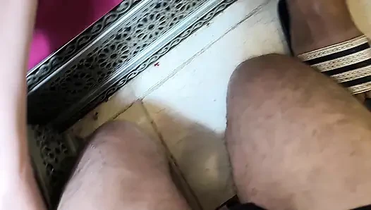 Gadis hot arab lagi asik ngentot pantat bahenolnya