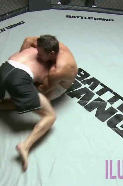 Fighter gets big tits babes pussy after winning