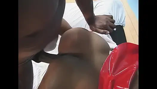 Поклонение члену весь день