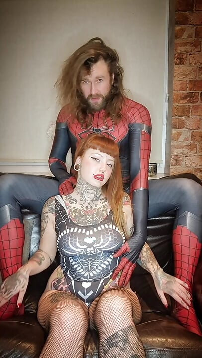 Venom vs Homem-Aranha