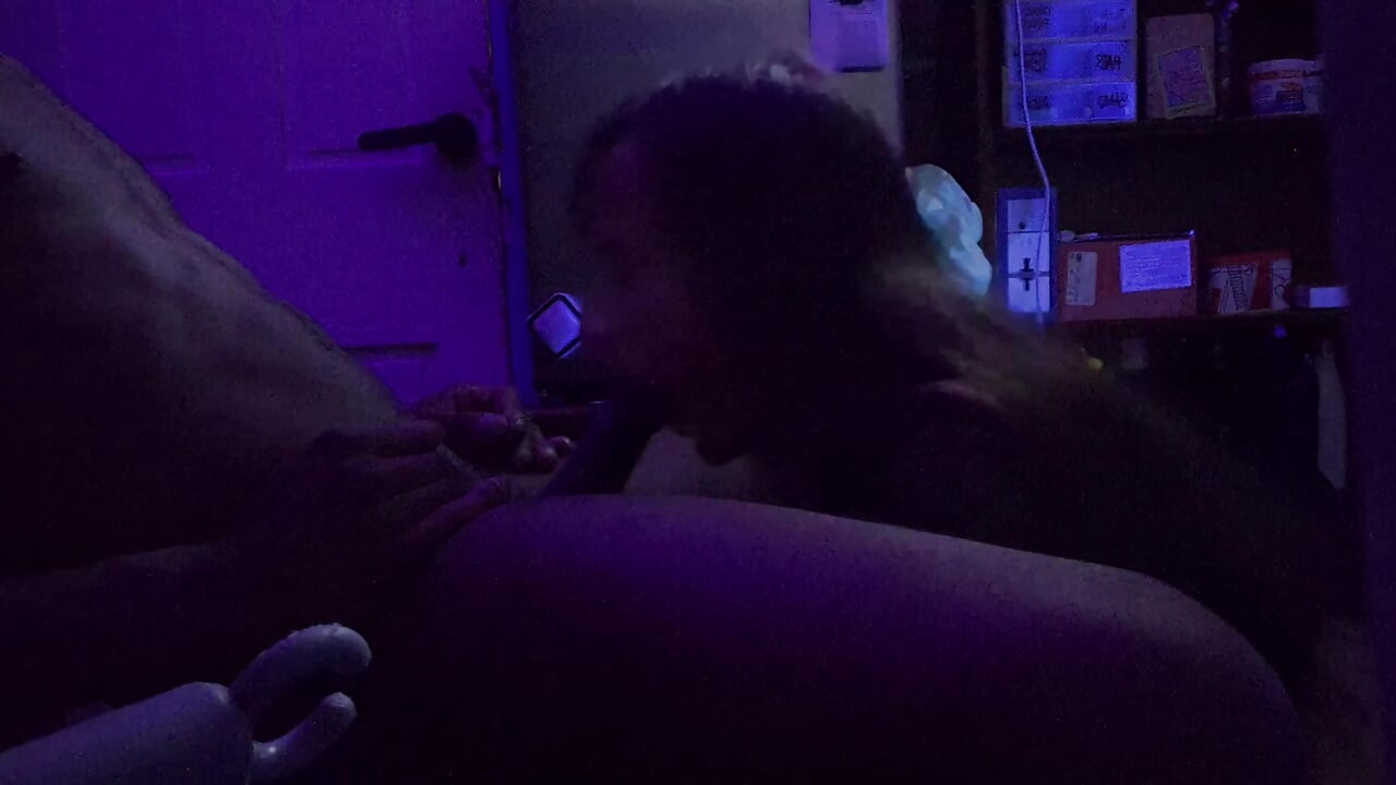 Sissy, MTF, tranny die BBC Daddy behaagt