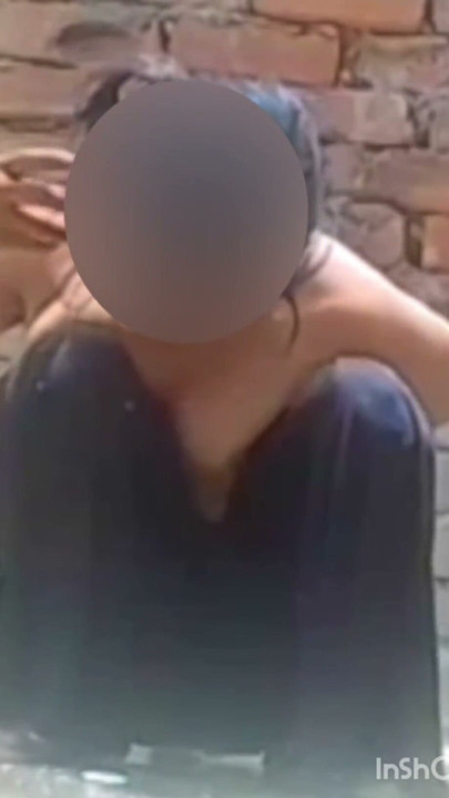 Hot desi girl has gone to take bath after doing housework, neighbor's house neighbor ne haat | Clip 1