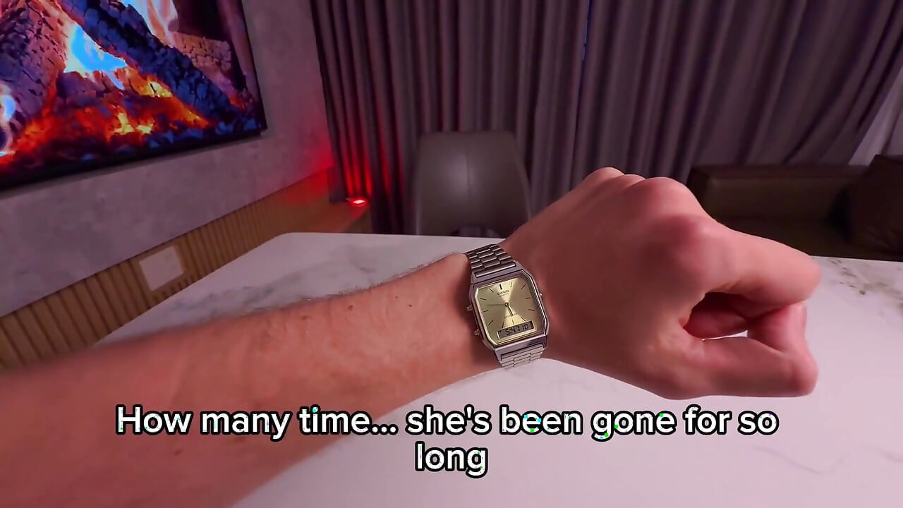 Sexy Girl Came on a Date, but She Had No Money