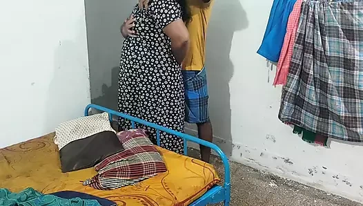 Ich steckte meinen großen schwanz in tante behaarte muschi ein