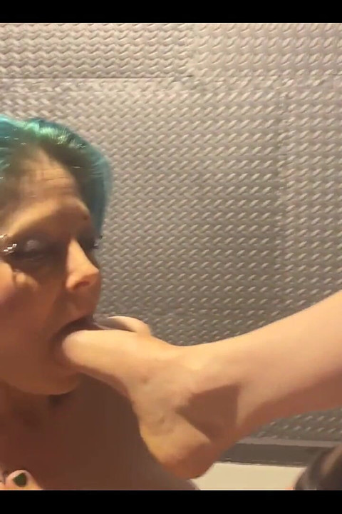 Hardcore Foot Fisting