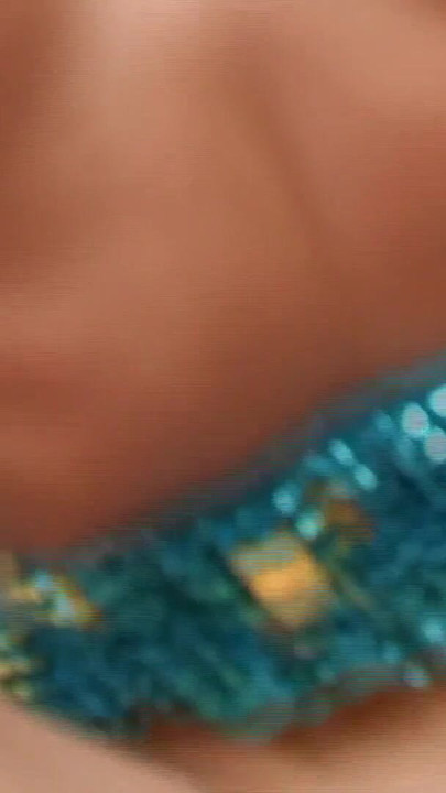 Moment envoûtant de « Un jeune homme baise sa mamie musulmane »