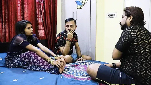 HINTLI BIR YENGE VE NEIGHBER ERKEKLERI ÇETESININ BIR HIKAYESI, ODASıNA GELDI VE DEDIKODU YAPTı VE SONRA ONU SERT SIKTI.