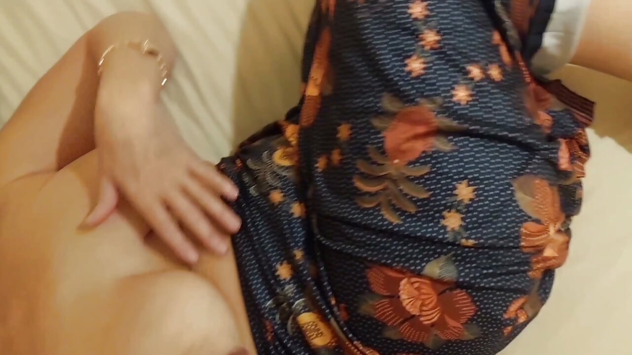 Amateur Blonde Mature Wife Enjoys Sex After Walk